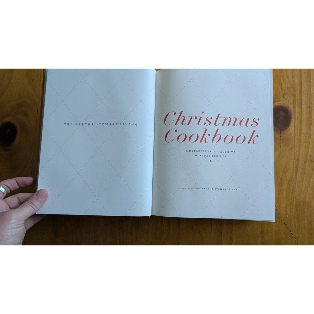 Martha Stewart Living Christmas Cookbook Favorite Holiday Recipes Hardcover 2003